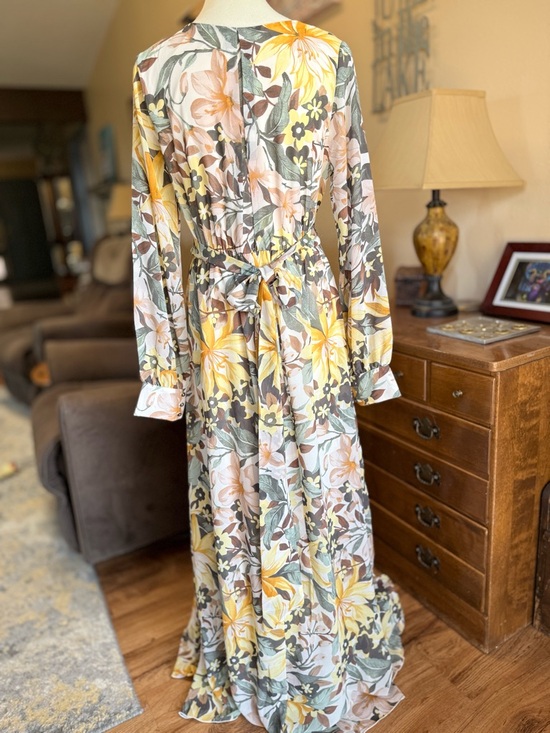 NWOT Elegant Floral Long Sleeve Maxi Dress - Picture 7 of 11